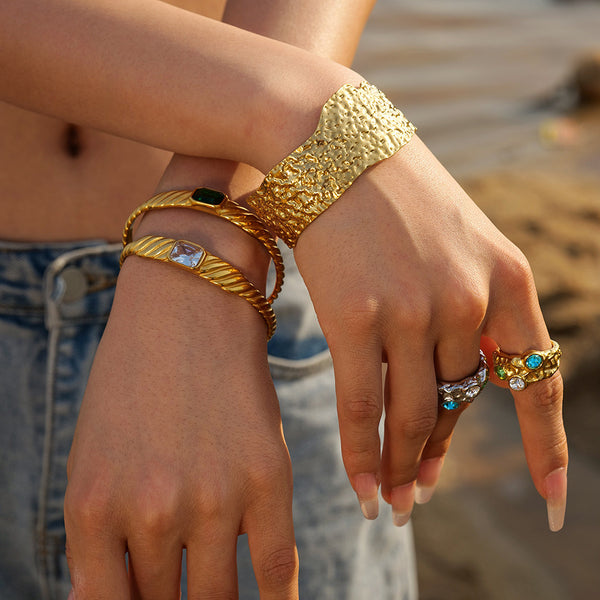 Stainless Steel Punk Texture Charm Bangle