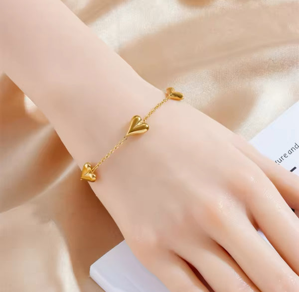 Stainless Steel Heart Shaped Gold Color Bracelet